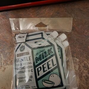 Coconut Milk Peel - Gentle Exfoliating Cleanser